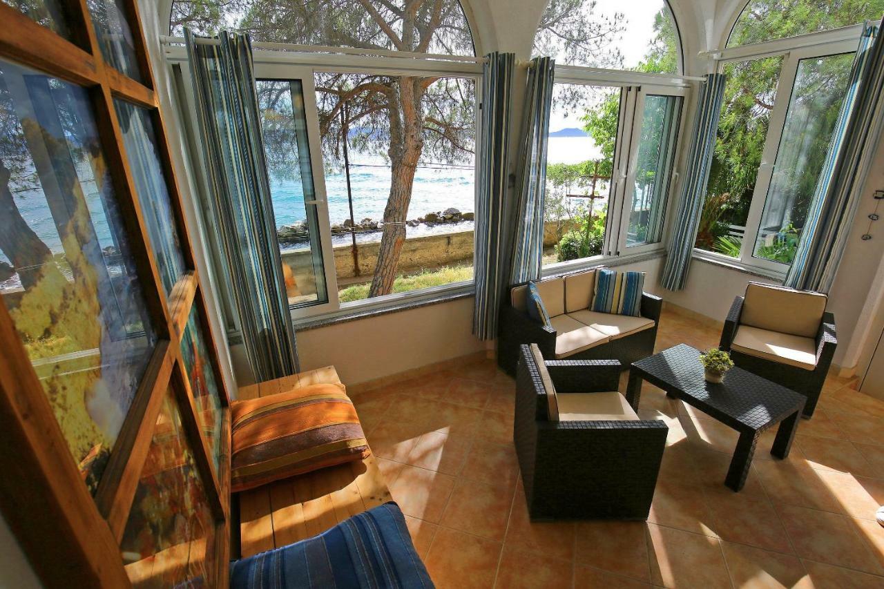 Seafront Beach Apartment - Directly At The Beach 자다르 외부 사진