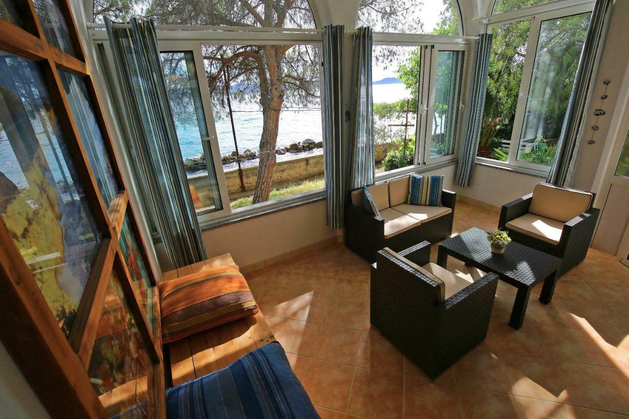 Seafront Beach Apartment - Directly At The Beach 자다르 외부 사진